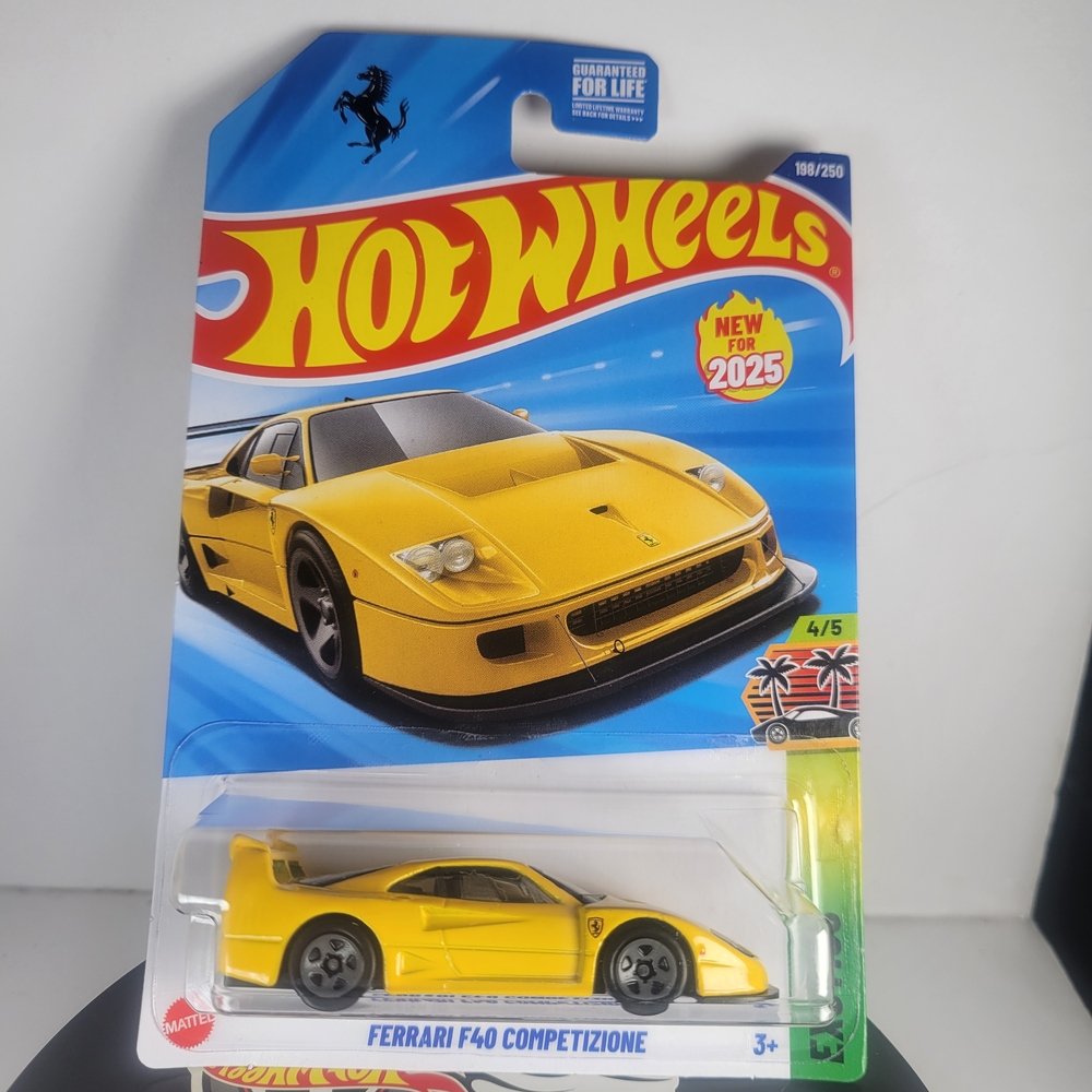Hot Wheels Yellow Ferrari F40 Competizione Toy Car